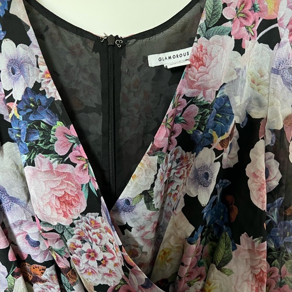 Glamorous Floral Long Sleeve Slit Romper Size M Lining Polyester Zip Back . - Picture 11 of 13